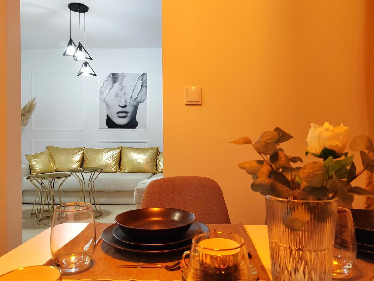City Sqare Apartment Verde Skopie Exterior foto